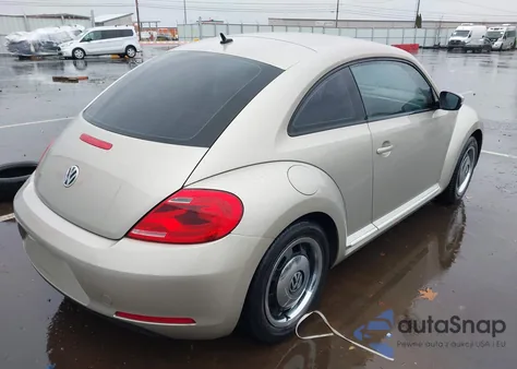 2013 Volkswagen Beetle 2.5L z USA, uszkodzony, nr VIN 3VWJP7AT1DM646858
